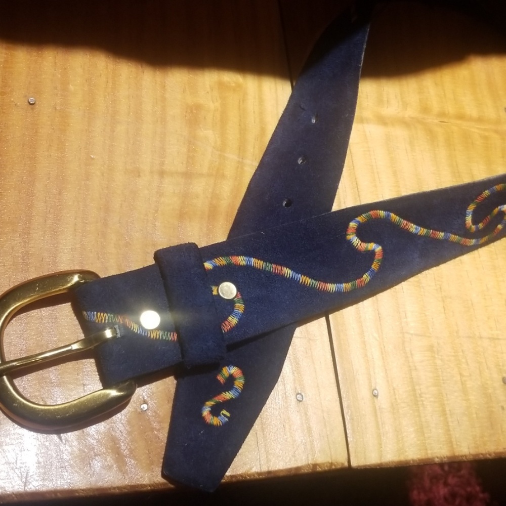 Midnight blue suede belt w colorful stitching